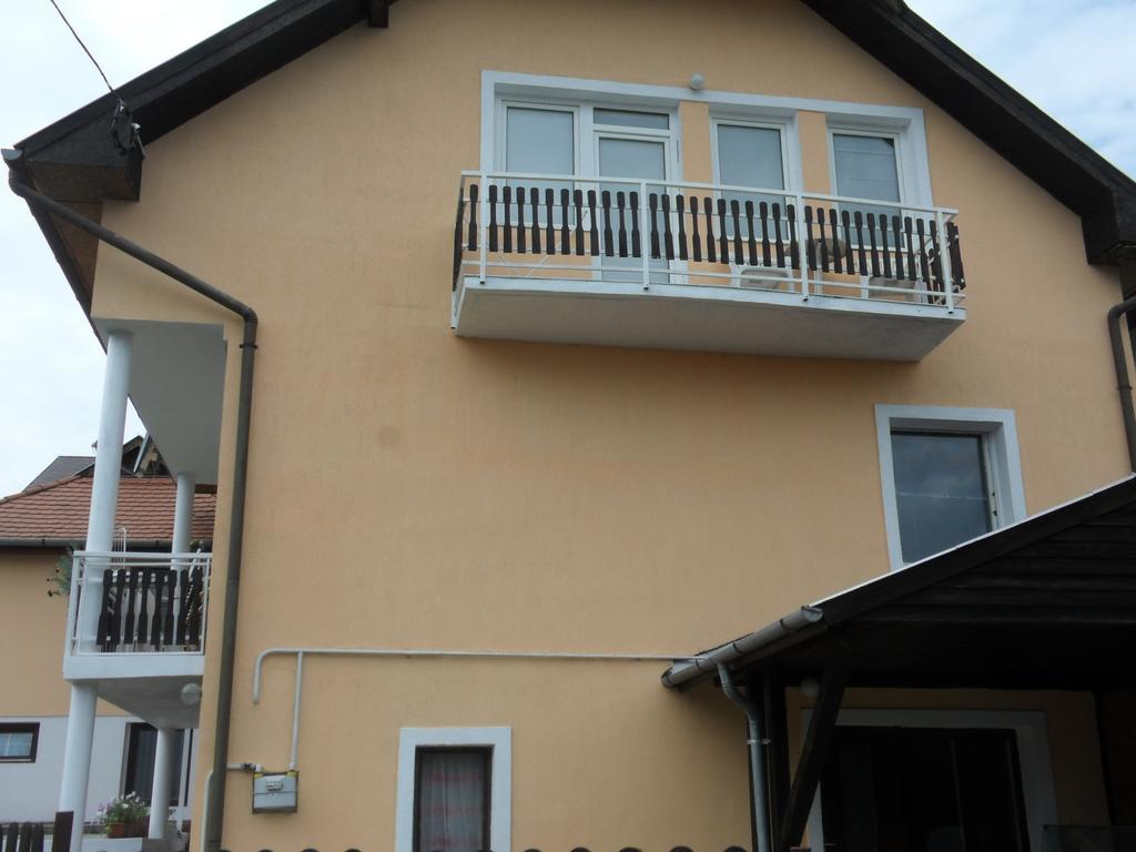 Hévíz Friends Villa Apartments מראה חיצוני תמונה