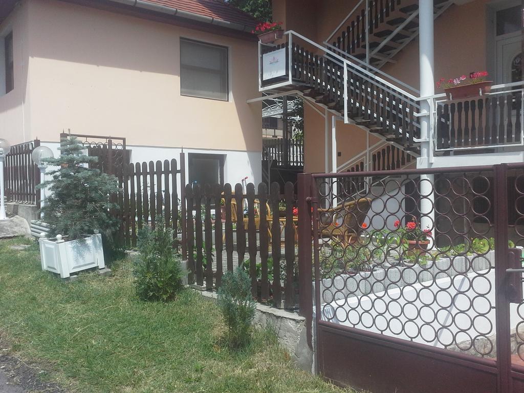 Hévíz Friends Villa Apartments מראה חיצוני תמונה